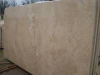 Travertino in falda resinato e lucidato